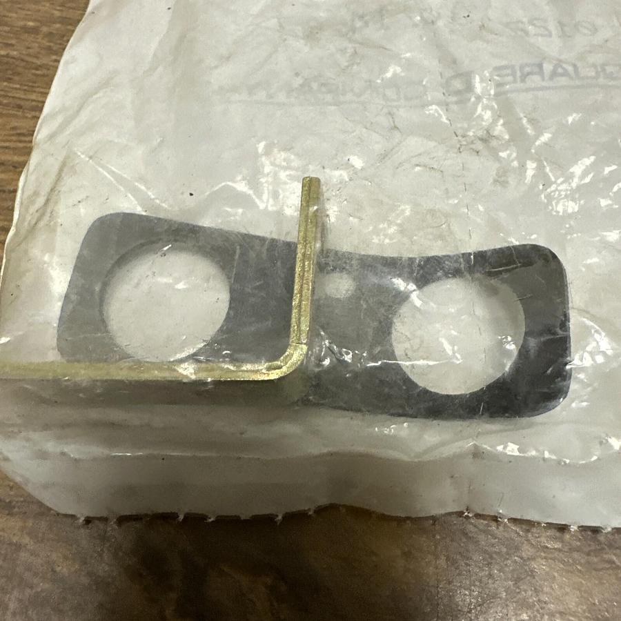Used Square D,30007-591-51,Gasket and Bracket