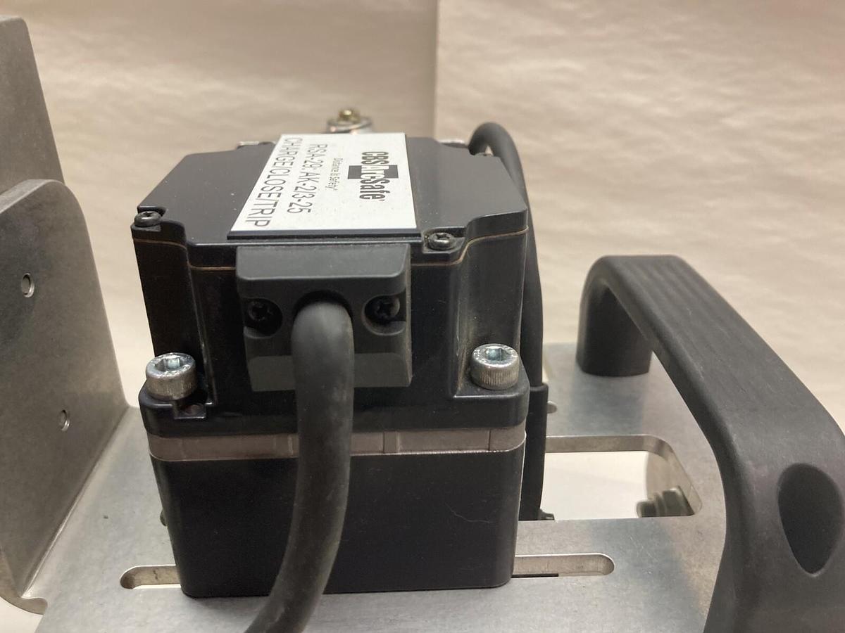 Used CBSArcSafe,RSA-29,Remote Switch Actuator Stroke 1 RSO-IIID