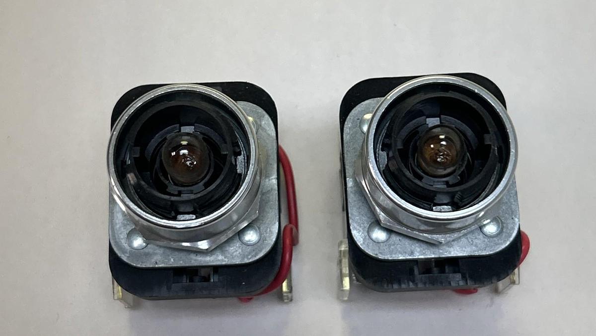 ALLEN BRADLEY,800T-PT16,PUSH BUTTON LOT OF 2 NOS