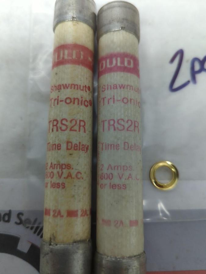 Used GOULD SHAWMUT,TRS2R,TRI-ONIC 2 AMP FUSE LOT OF 2 PRE-OWNED