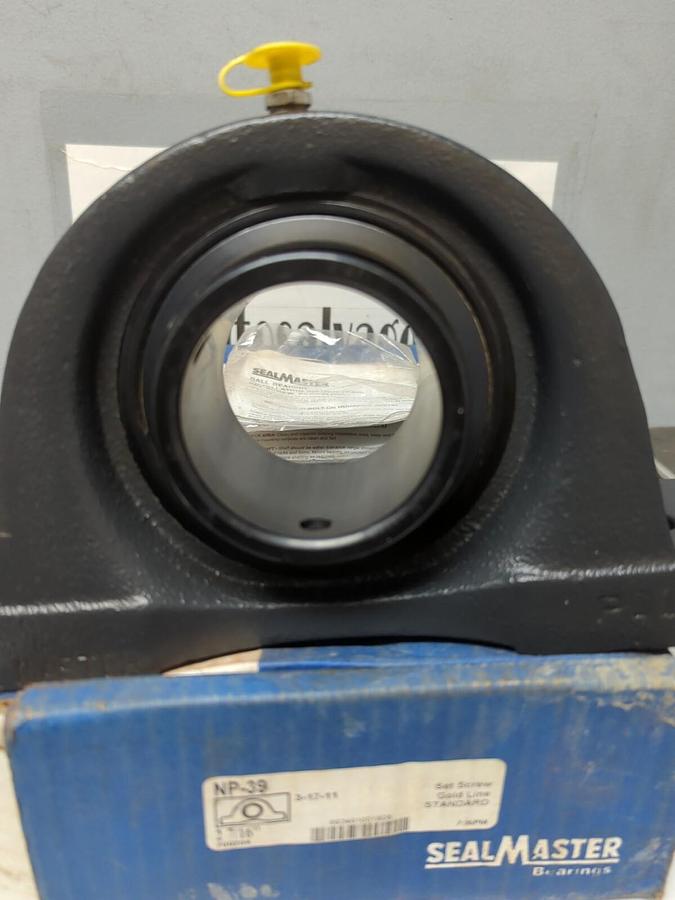 SEALMASTER,NP-39,PILLOW BLOCK BEARING 2-7/16 INCH BORE NOS