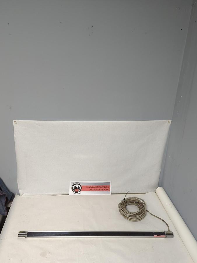 Used KEYENCE,SL-V40H-T,LIGHT CURTAIN TRANSMITTER 24VDC 103mA USED