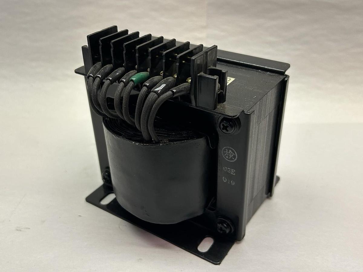 Kasuga,DVSC300AE21,Single Phase Transformer 300VA HV 220V LV 110V