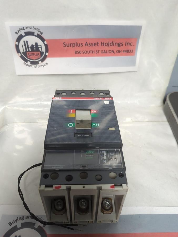 Used ABB SACE,PR221DS,TMAX INSTANTANEOUS TRIP CIRCUIT BREAKER 250 AMP 3-POLE