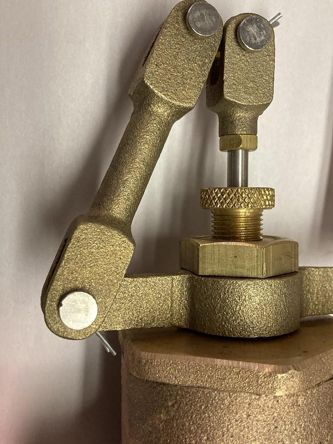 Keckley,Size 1-1/2 INCH,Float Valve Type 7 Pattern Globe