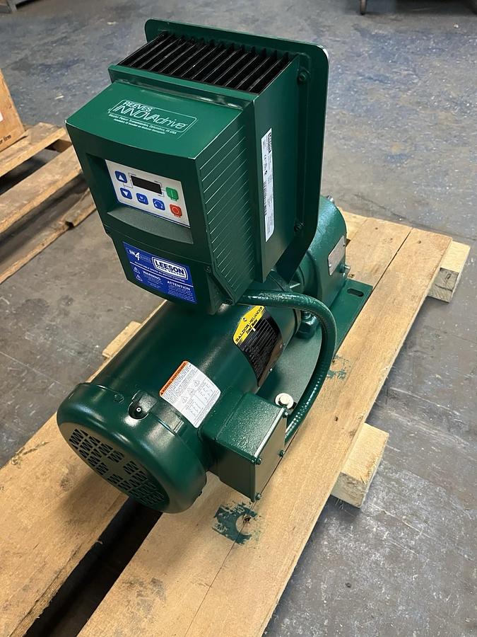 MPT,1/2 HP REEVES INNOVA 17.1,VECTOR DRIVE GEARMOTOR RATIO 17.1 1.5HP 1760RPM