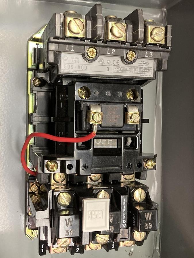 Used Allen Bradley,509-AJD,Starter Enclosure w/Start/Stop Push-Buttons 509-A0D
