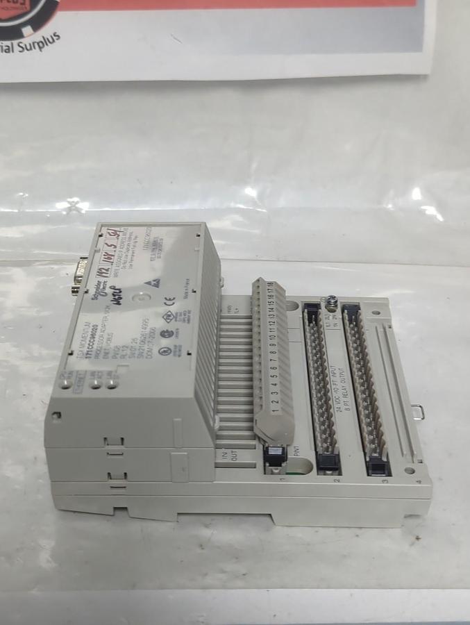 Used SCHNEIDER ELECTRIC,1701CCC96020,TSX MOMENTUM I/O BASE 24VDC-10PT IN SPT RELAY