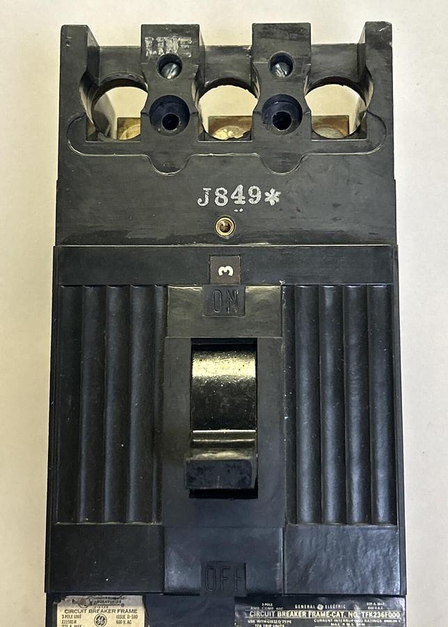 Used GENERAL ELECTRIC,TFK236F000,CIRCUIT BREAKER 225A 600V 3P