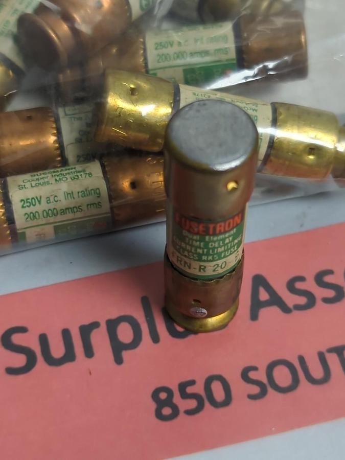 Used COOPER BUSSMANN,FRN-R-20,FUSETRON 20 AMP FUSE LOT OF 56 PRE-OWNED