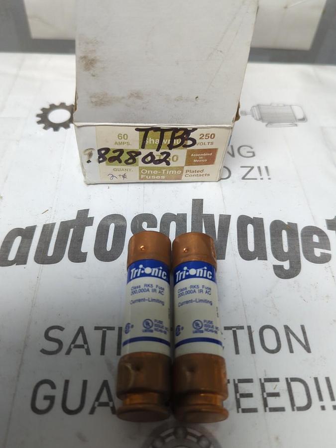 FERRAZ SHAWMUT,TR60R,TIME DELAY 60 AMP FUSES LOT OF 2