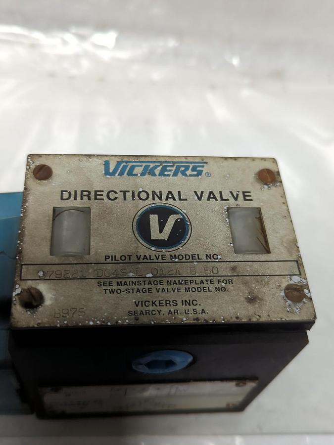 Used VICKERS,879221 DG4S41 021A B.60,DIRECTIONAL CONTROL VALVE PRE-OWNED