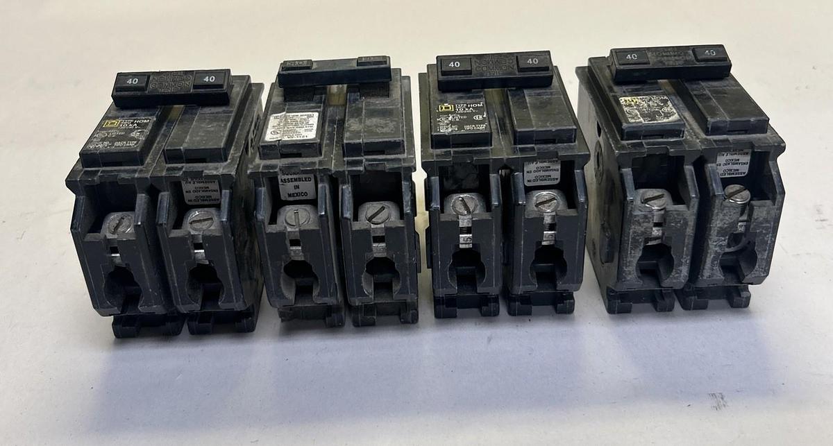 Used SQUARE D,HOM240,CIRCUIT BREAKER 40A 120/240V 2P LOT OF 4