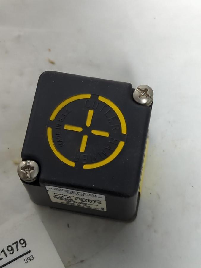 CUTLER HAMMER,E51DT5,SERIES C INDUCTIVE TOP SENSING PROX HEAD NOS