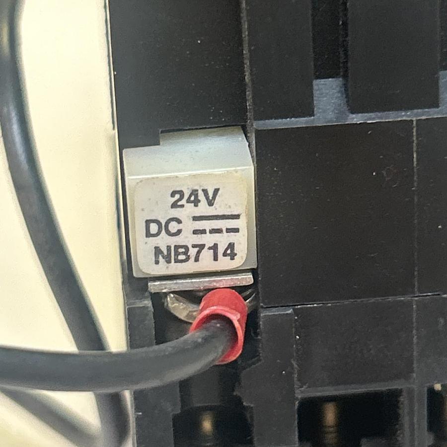 Used ALLEN BRADLEY,100-A09NZ*3,CONTACTOR 24V COIL