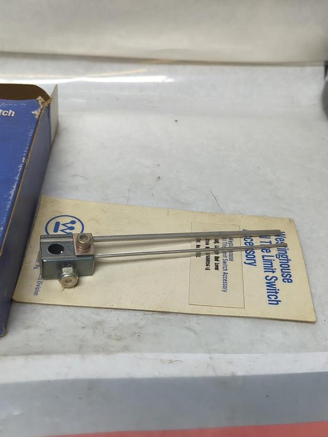 WESTINGHOUSE,RRCL,OIL TIGHT LIMIT SWITCH ACCESSORY NOS