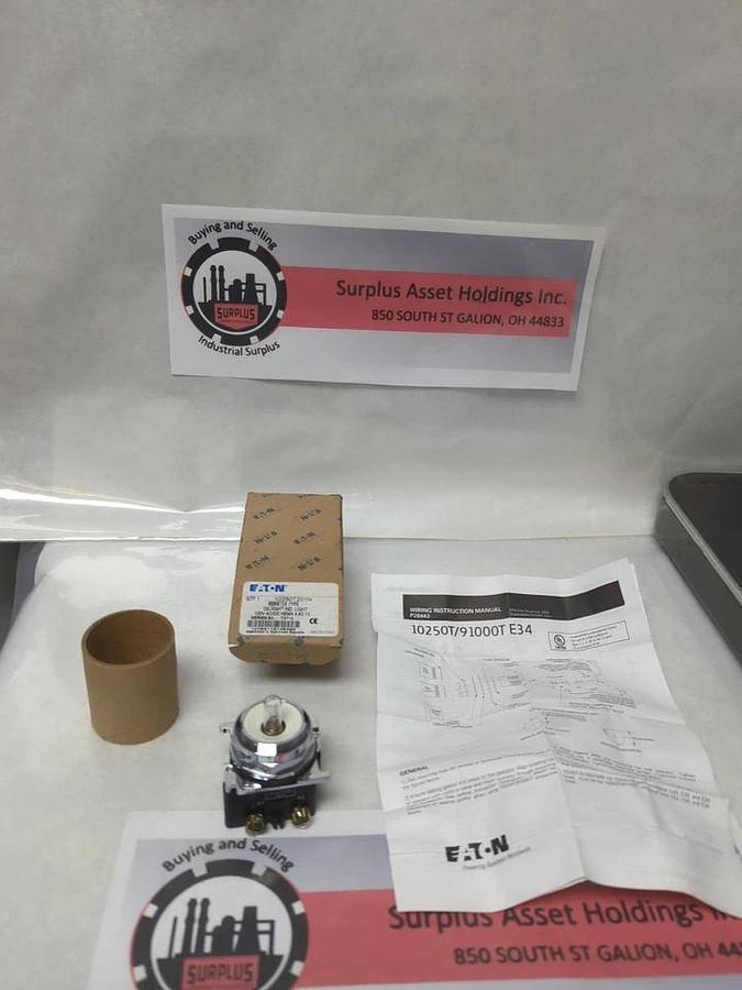 EATON,10250T201N,SERIES B2 OILTIGHT INDICATOR LIGHT NOS