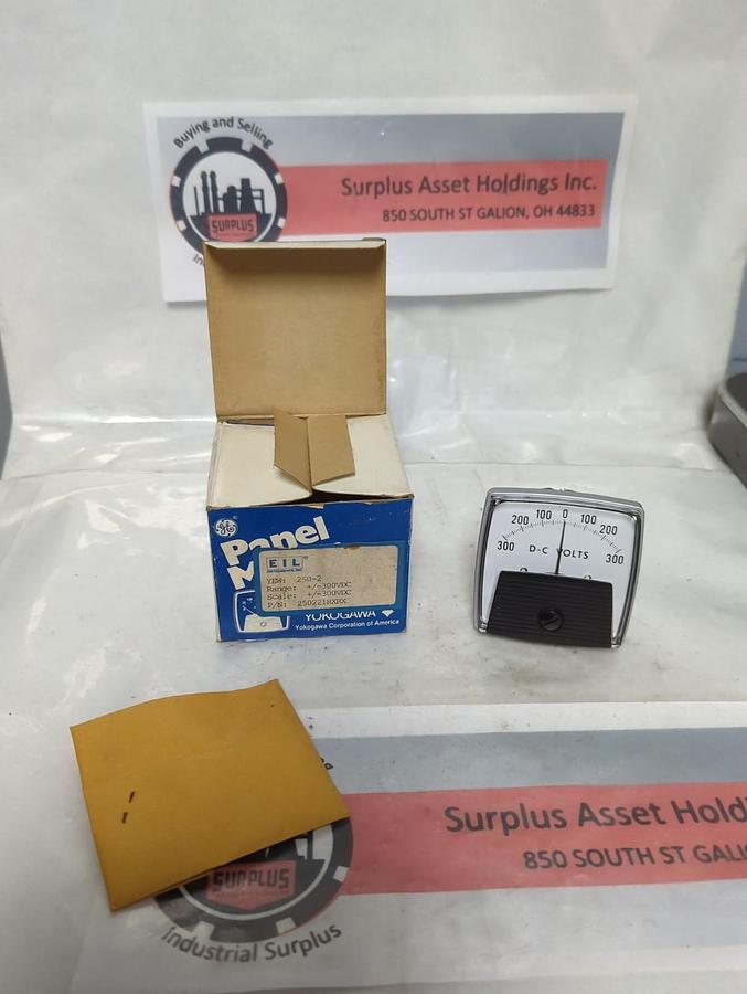 GE,250221RXRX,PANEL METER +/-300VDC NOS