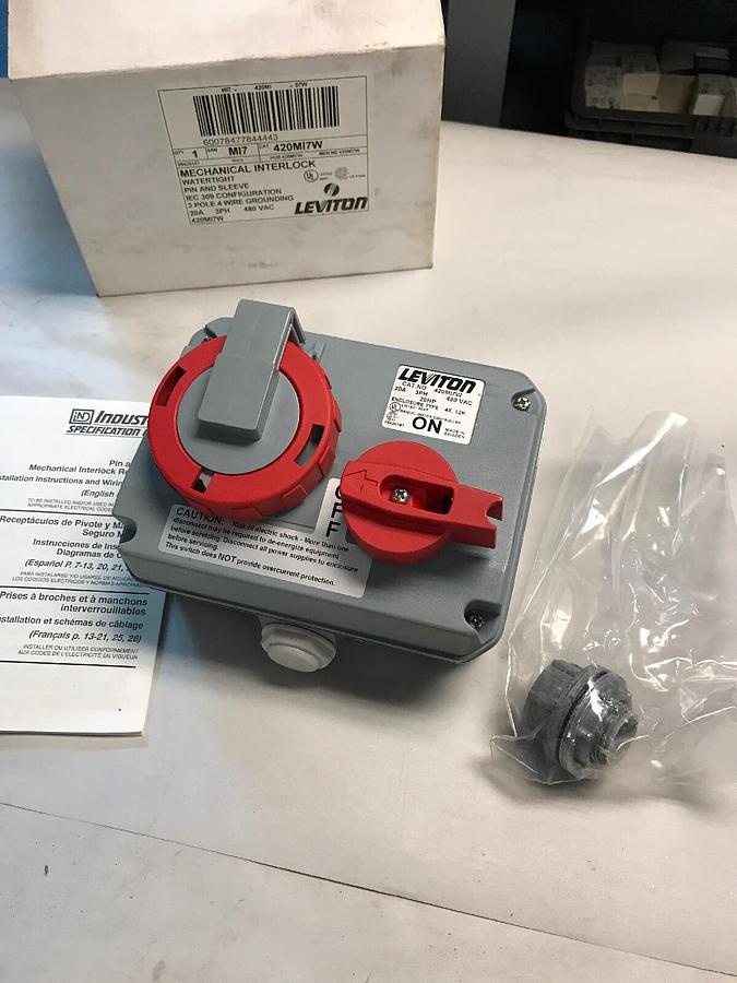 Used Leviton,420M17W,Mechanical Interlock Watertight Pin and Sleeve