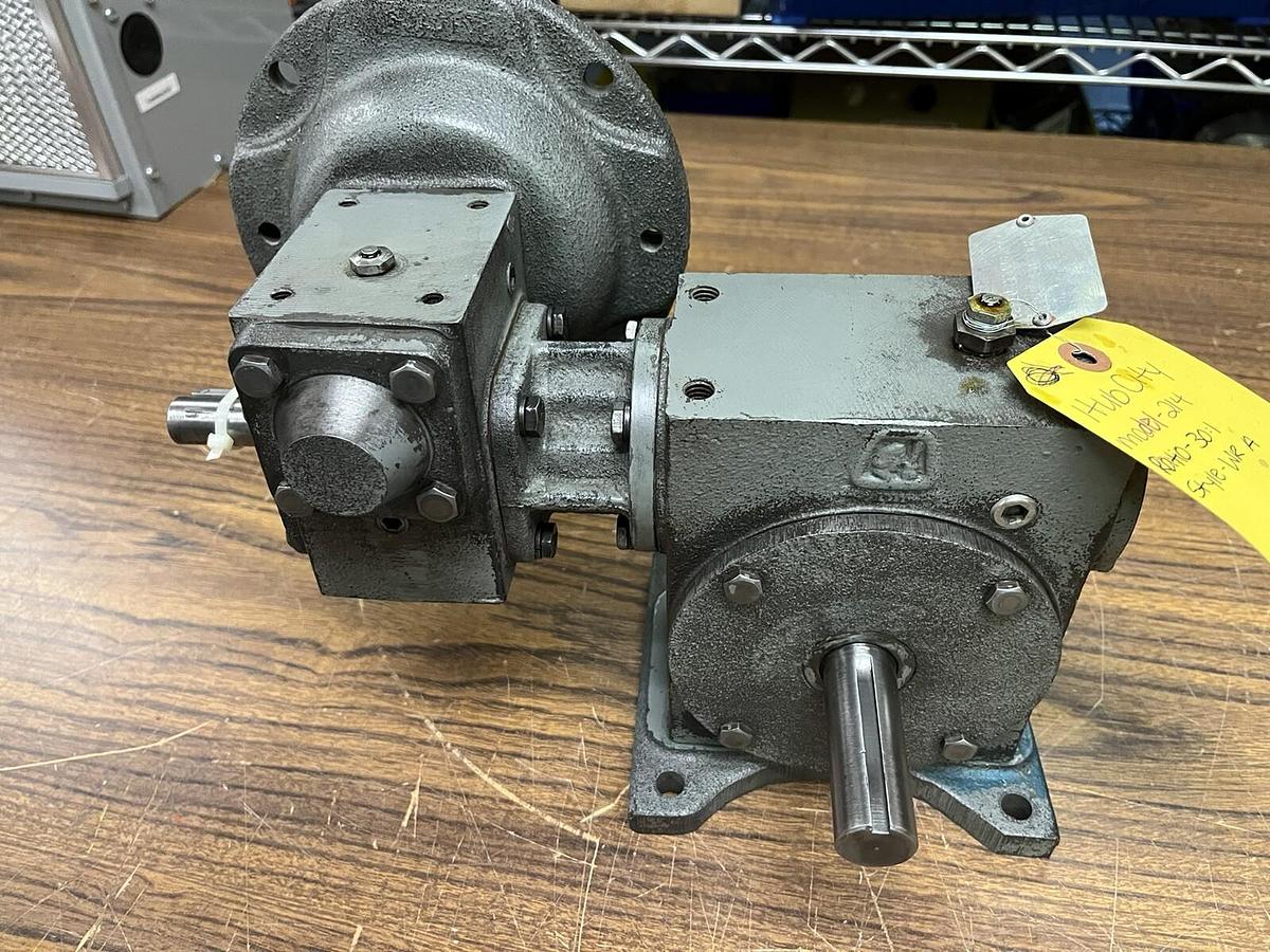 Used HUB CITY,02-20-2006-214,SPEED REDUCER 30:1WRA SHAFTS 7/8" AND 5/8"