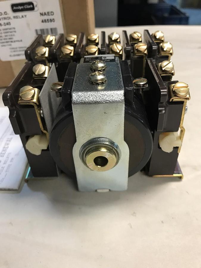 Joslyn Clark,4U8-240 PM D.C.,Control Relay 46590 NOS
