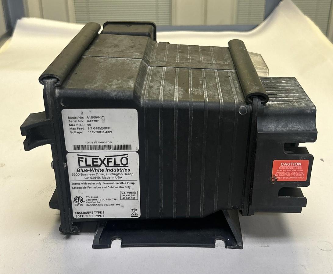 Used BLUE WHITE,A1N00V-1T,FLEXFLO PERISTALTIC METERING PUMP
