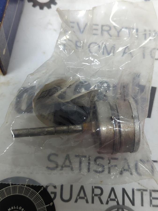 MALLORY,L4000,4000 OHM 4WATT/15WATT AUDIO POTENTIOMETER NOS