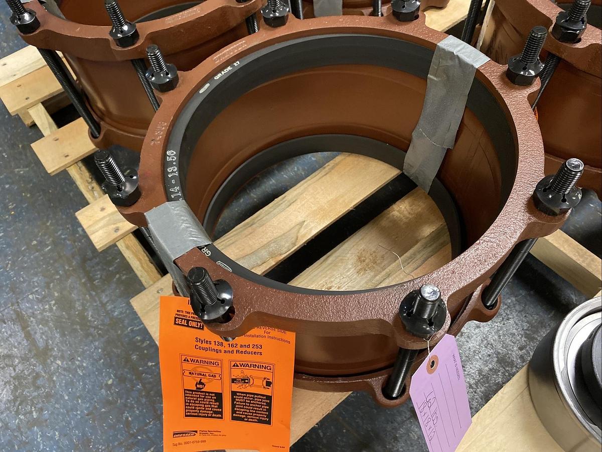 Used GE DRESSER,0138-0011-013,13x3/8x7 P27 DSD RED-D COUPLING