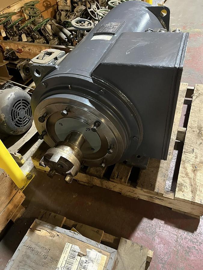 Used LOHER,ANWA-315LB-04K,402/442HP DUAL SHAFT MOTOR 460V 1790RPM