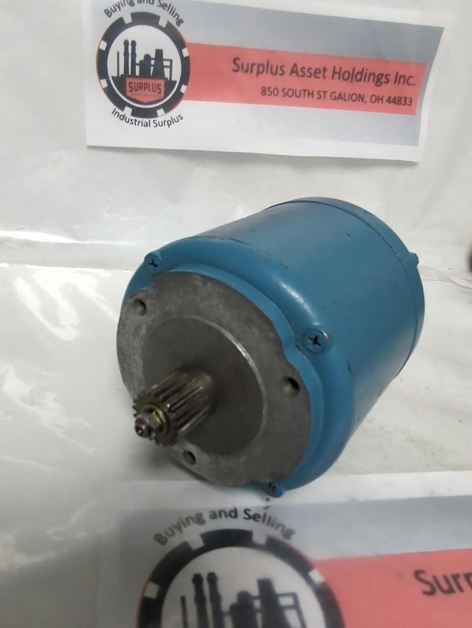 Used SLO-SYN,017211,DRIVING MOTOR TYPE SSI50B-1005 120V 0.4A 40/70HZ PRE-OWNED