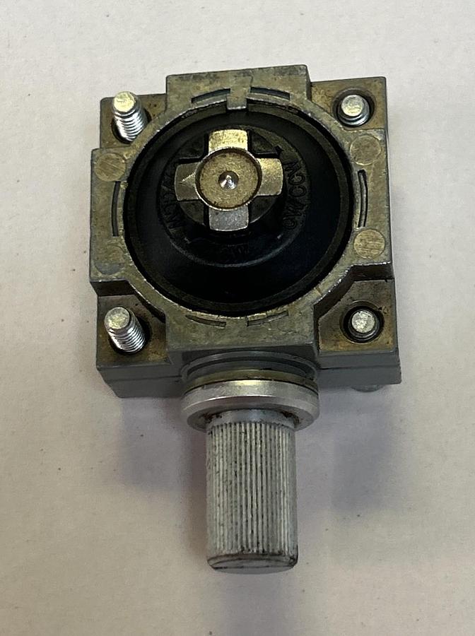 Used SQUARE D,9007B,LIMIT SWITCH HEAD