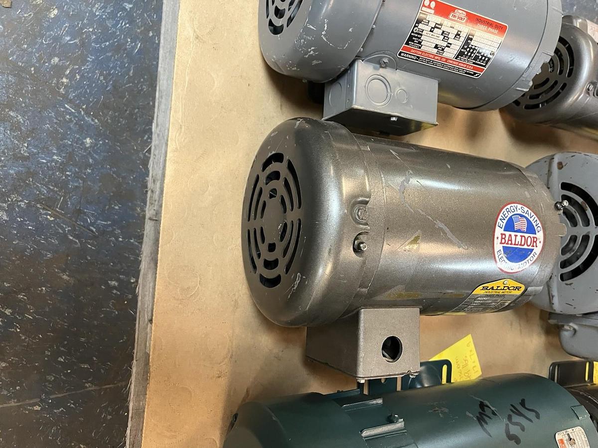 Used BALDOR,M3543T,MOTOR 3/4HP 1140RPM 3PH 143T