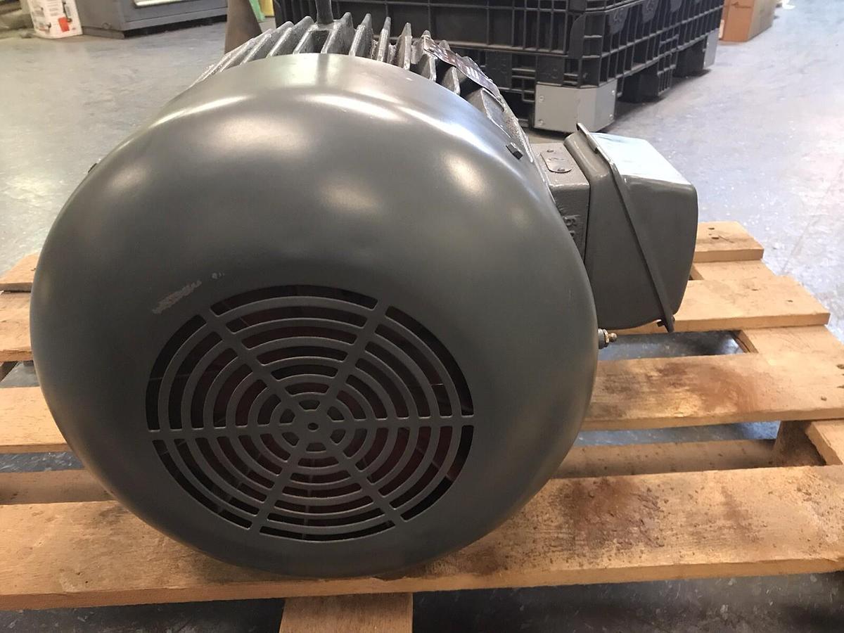 Used Westinghouse,80A22914,Motor 7.5HP 710RPM 460V 284T