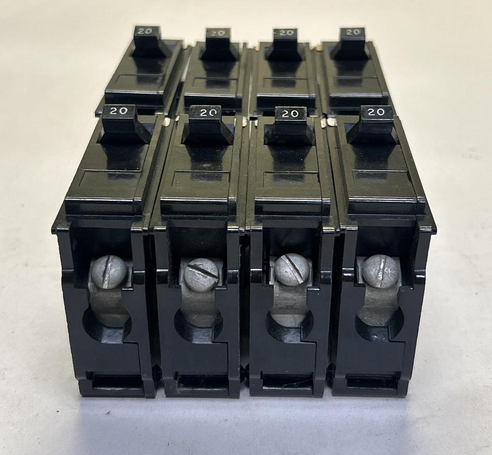 Used CROUSE HINDS,MP120,CIRCUIT BREAKER 20A 120/240C 1P LOT OF 8