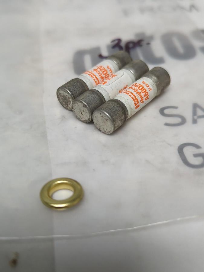 FERRAZ SHAWMUT,A60Q20-2,AMP-TRAP 20 AMP FUSE LOT OF 3 NOS