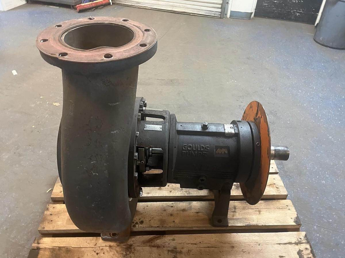 Used GOULDS,3196,XLTi CENTRIFUGAL PUMP 8X10-13 CDMCUN IMP 12.250" DIA 1800RPM 2000GPM