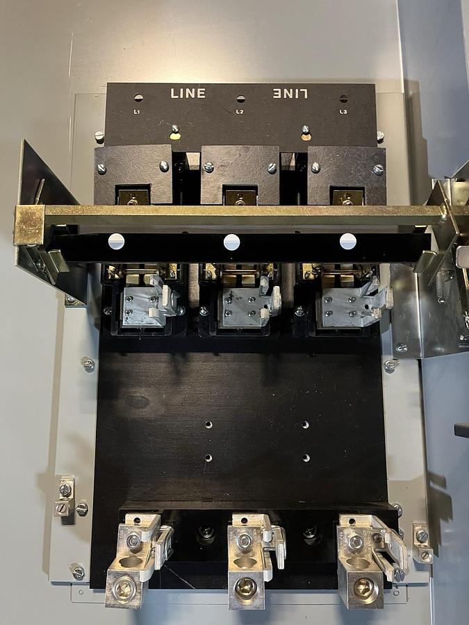 Used GE,TH3365J,Indoor Fused Safety Disconnect Switch 400 Amp 600 VAC 3PH