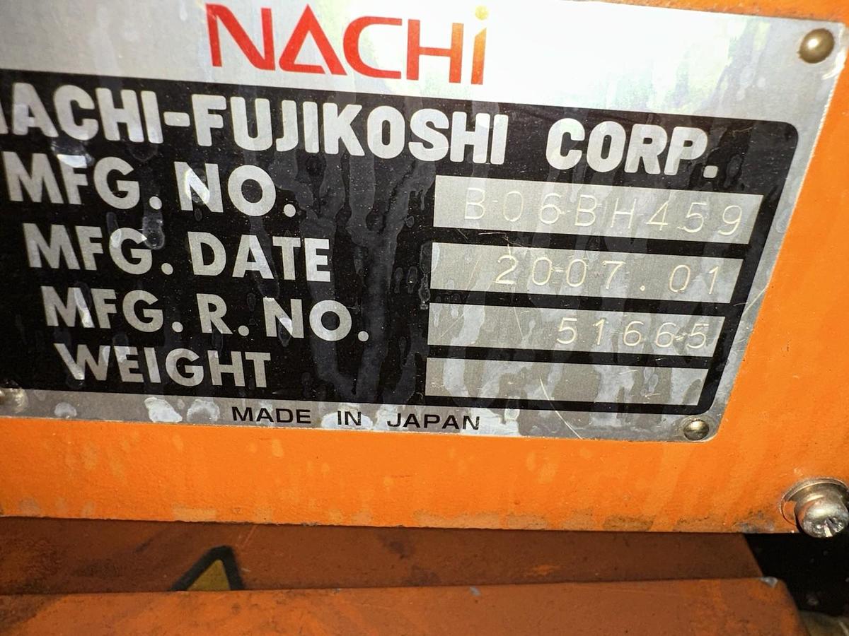Used Nachi,B06BH459 Robot with Daihen Teach Pendant