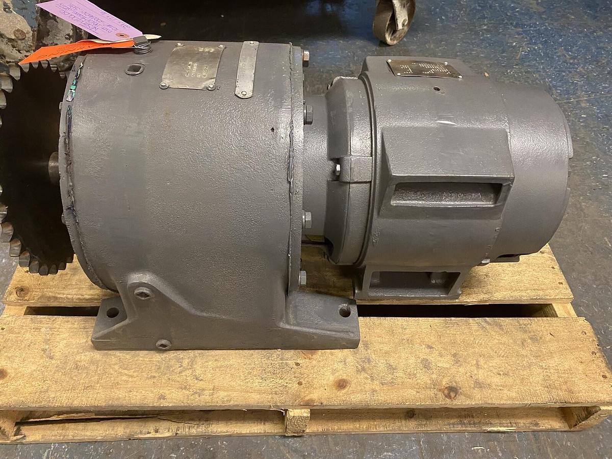 Used REXNORD,215TYA32D,GEARMOTOR,RATIO 11.3 10HP INPUT 1750 RPM
