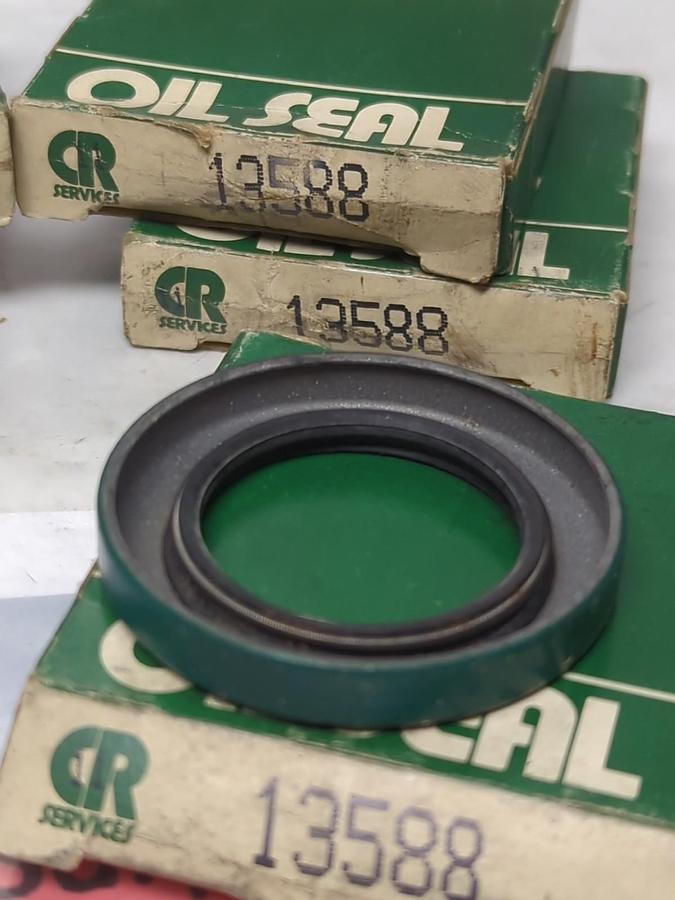 CHICAGO RAWHIDE,13588,OIL SEAL LOT OF 5 NOS