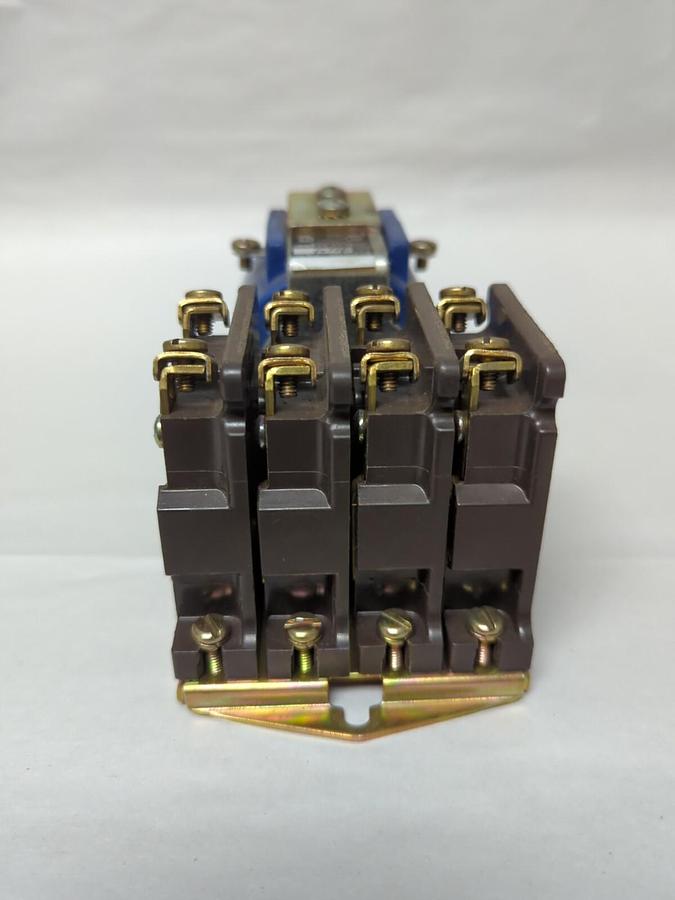 JOSLYN CLARK,4U4,TYPE PM 240VDC RELAY 734G NOS