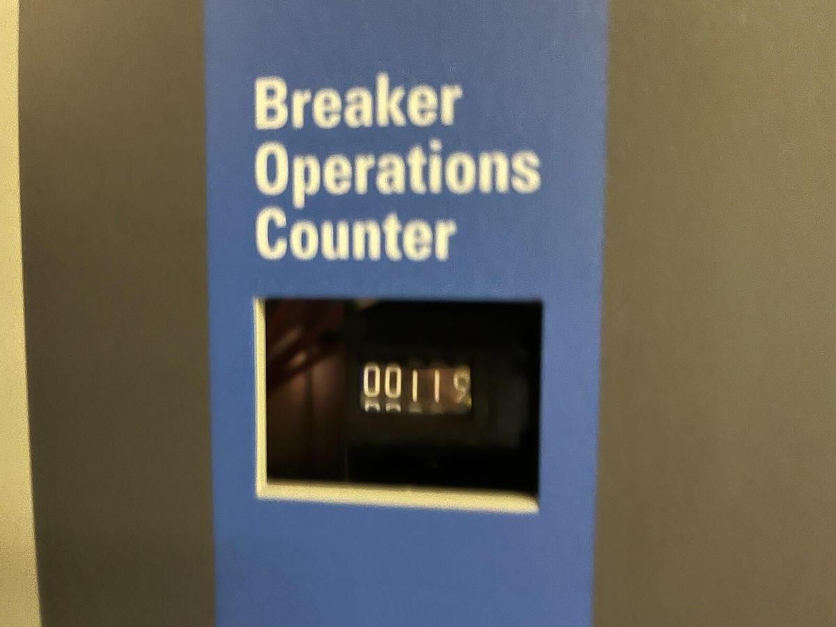 Used EATON,50DH-VR250U,VR 2000A VACUUM SERIES CIRCUIT BREAKER 119HRS!