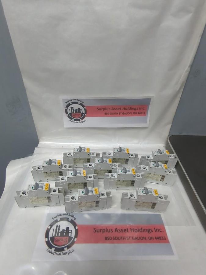 Used EATON,WMZT1D05,1-POLE 5 AMP CIRCUIT BREAKER LOT OF 11 PRE-OWNED