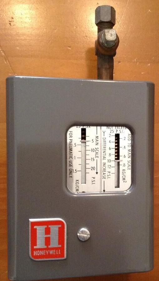 Used Honeywell,P643A 1007 2,Differential Switch