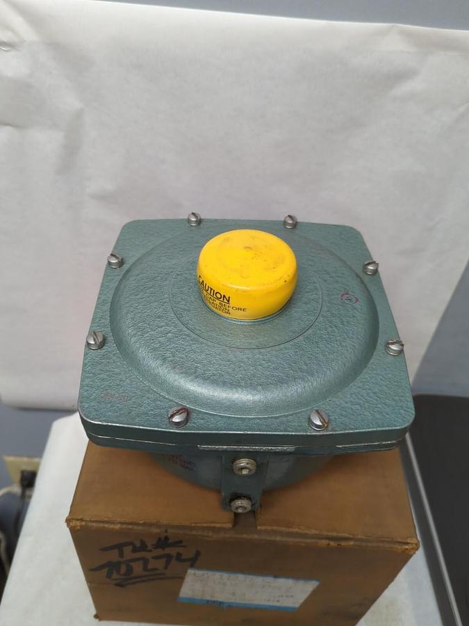 ITT,V710JES,GAS VALVE 2 INCH NPT 5 PSI NOS