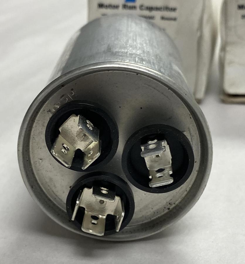 MARS2,12875,Motor Run Capacitor 370VAC Lot OF 2 NOS