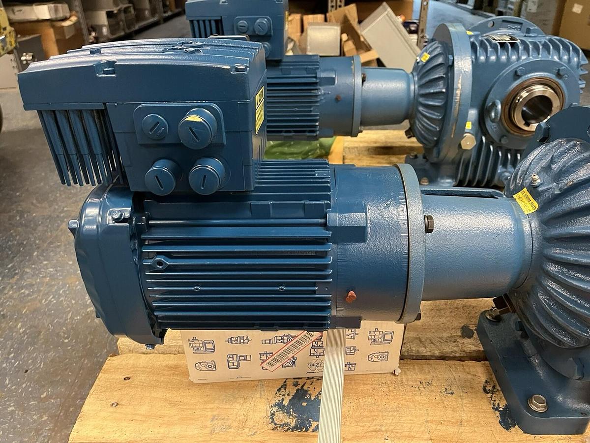 Used CONEDRIVE,MASRV30A075-W1A, GEAR DRIVE 54:1 SEW EURODRIVE DRN90L4/FC/MM15/MO/DH