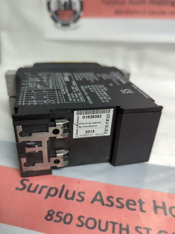 Used SCHIMERSAL,SRB 324ST,SAFETY RELAY PRE-OWNED