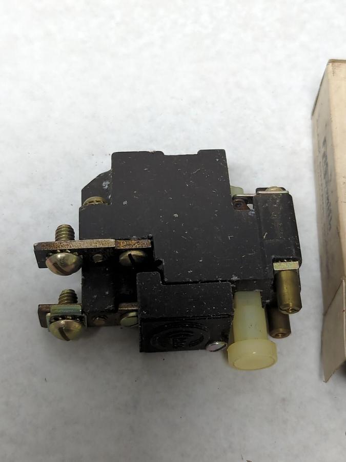 CLARK,7323,OVERLOAD RELAY FOR TYPE S HEATERS 56 AMPS NOS