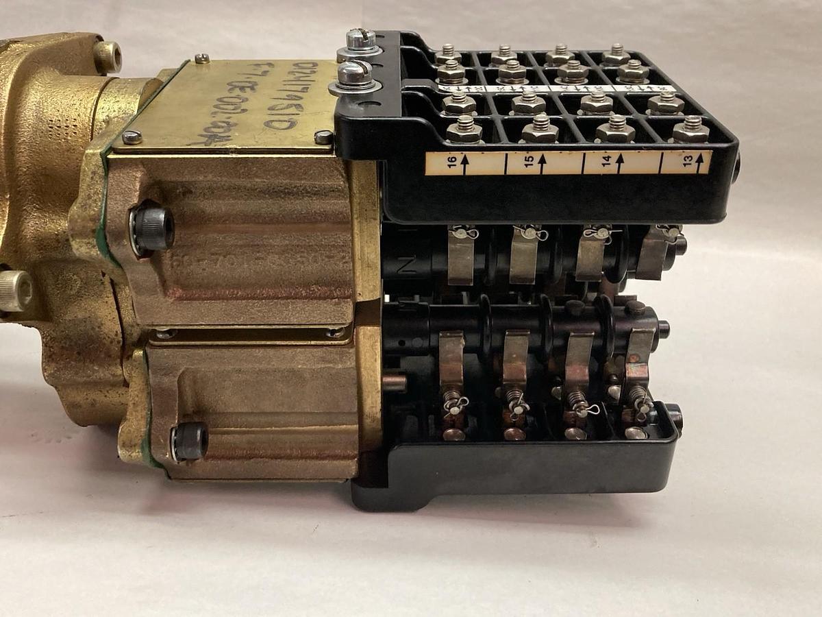 Used Limitorque,D124179510,Geared Limit Switch